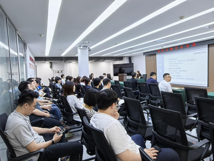 筑牢合規(guī)根基 賦能質(zhì)效雙升——資產(chǎn)公司招標(biāo)采購實(shí)務(wù)專題培訓(xùn)圓滿舉辦